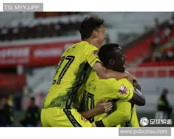 上海足球队在钻石联赛积分榜上以97分稳居第一名展现强劲实力